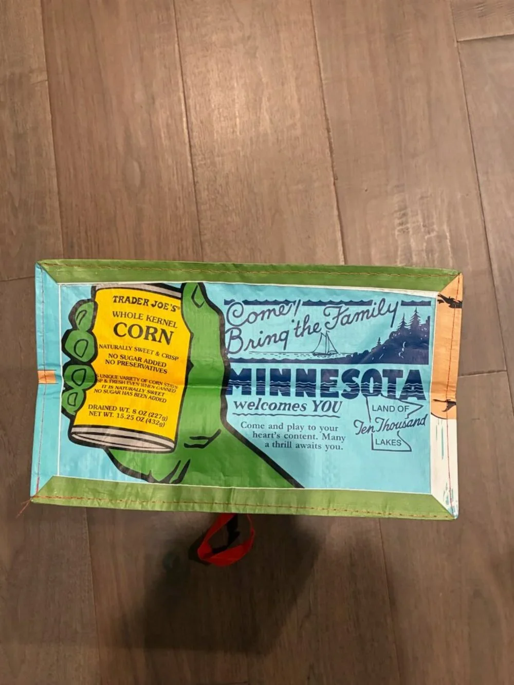 NWT Trader Joe's State Grocery Bag Collectible Regional Rare Design -Minnesota